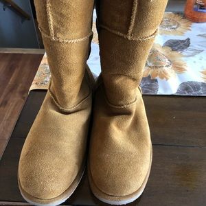 Emu short boots